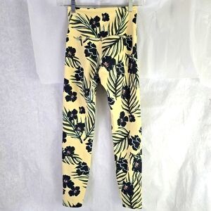 Beyond yoga leggings size S